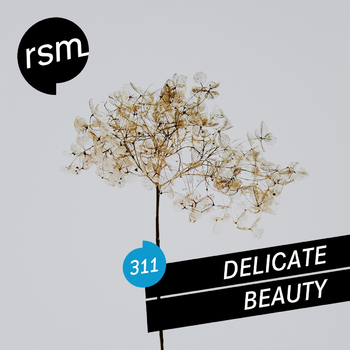 RSM311 Delicate Beauty